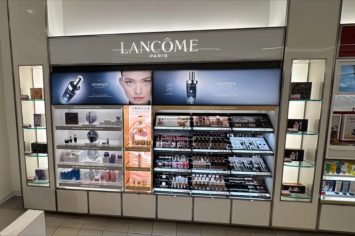 LANCOME WALL-01